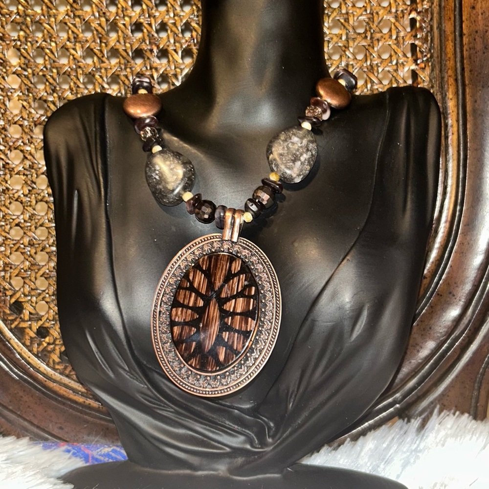 Elegant Brown Beaded Necklace